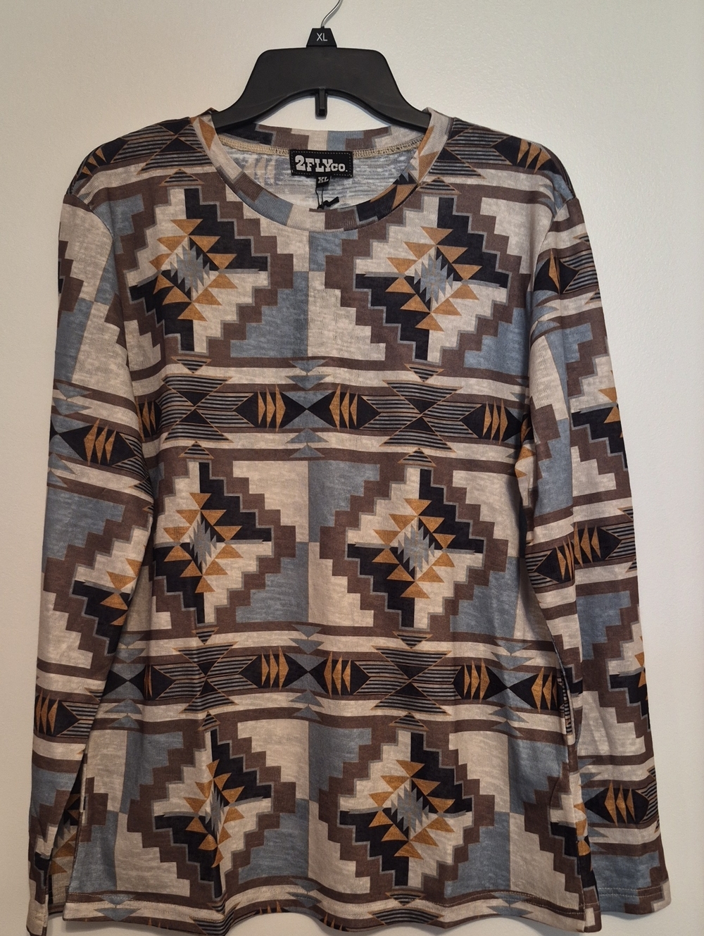 NWT 2Fly Co. Aztec Pattern Long Sleeve Top in Blue, Brown & Tan SZ XL